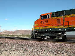 BNSF4575b.jpg (100144 bytes)