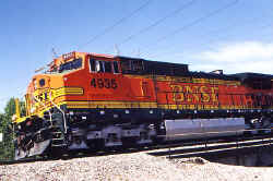 bnsf4935.jpg (72977 bytes)