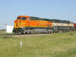 BNSF5618.jpg (95266 bytes)