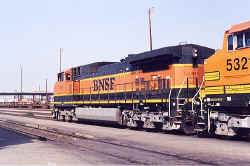 BNSF975.jpg (94265 bytes)